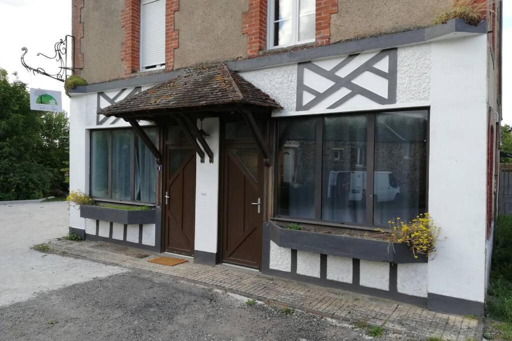 Clécy La Maison Reseau Cycle Et Gites מראה חיצוני תמונה