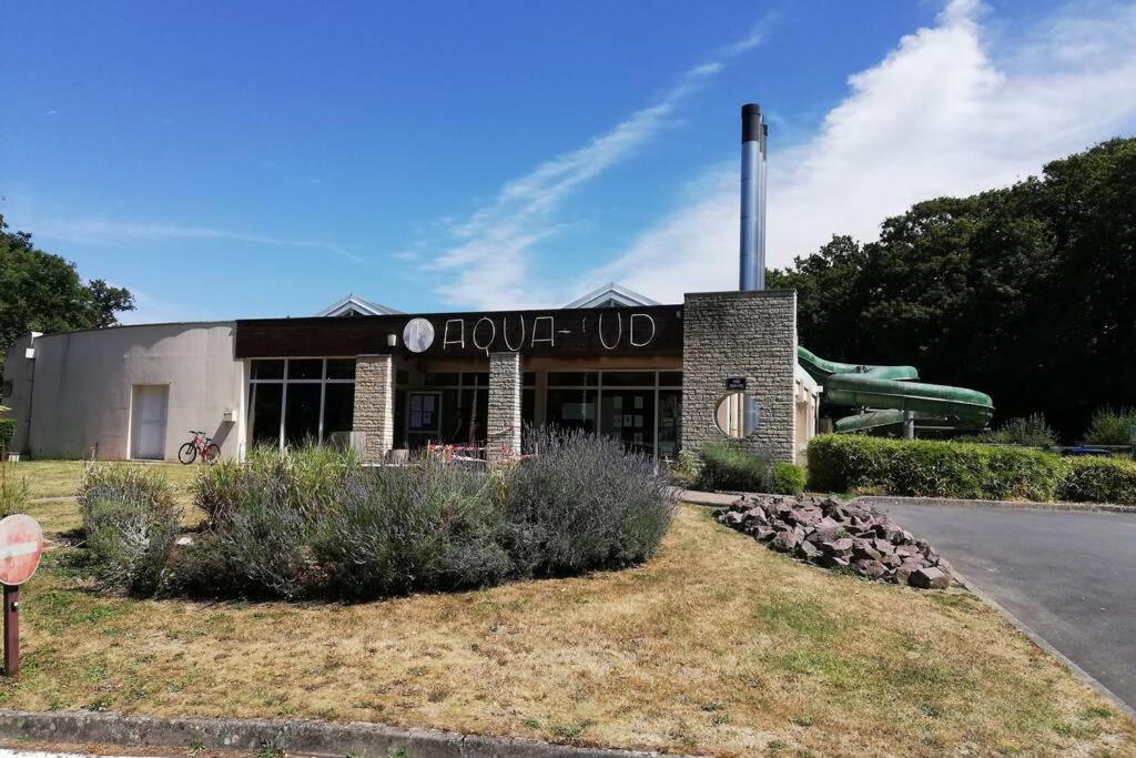 Clécy La Maison Reseau Cycle Et Gites מראה חיצוני תמונה